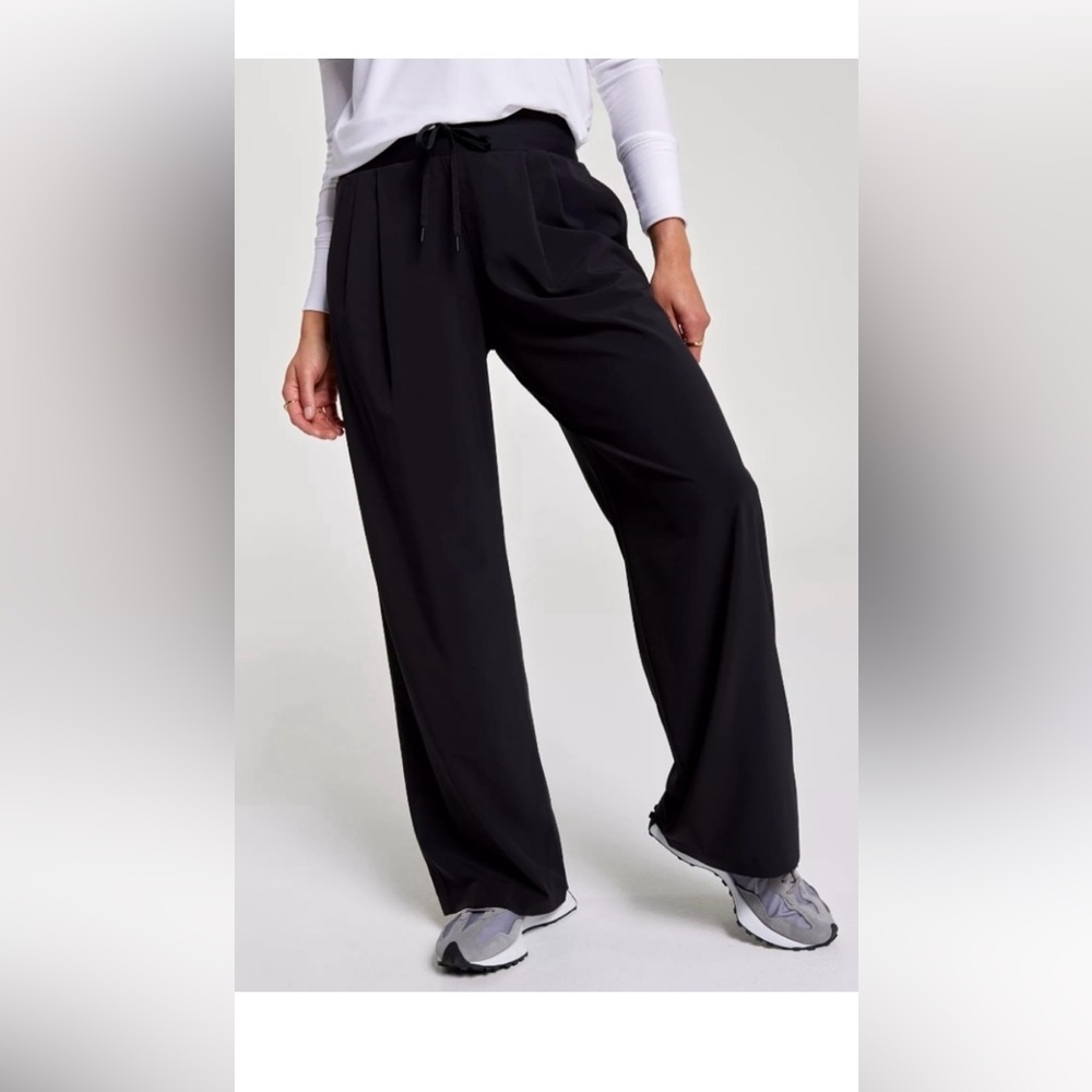 CALIA by Carrie Underwood Women's Mid-Rise Wide Leg Jeans - Black